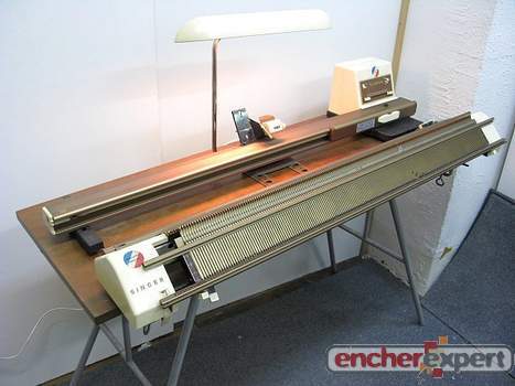 Machine a tricoter sur pied singer type 2310 - Authenticité