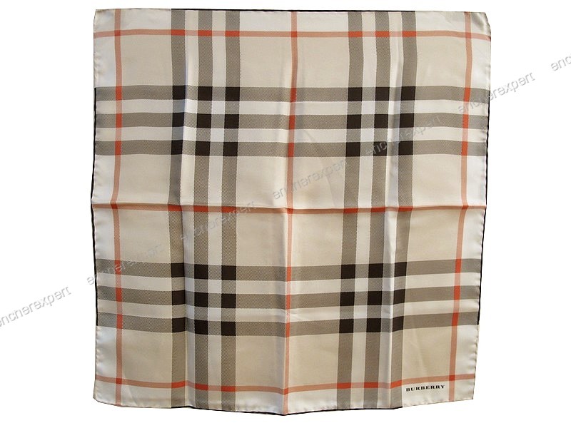 carré soie burberry