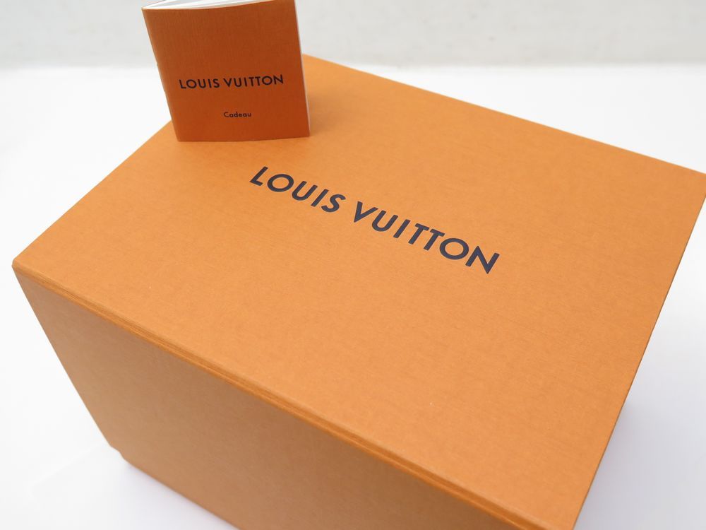 Louis Vuitton purse jewelry box Boite Scott clear Monogram GI0203
