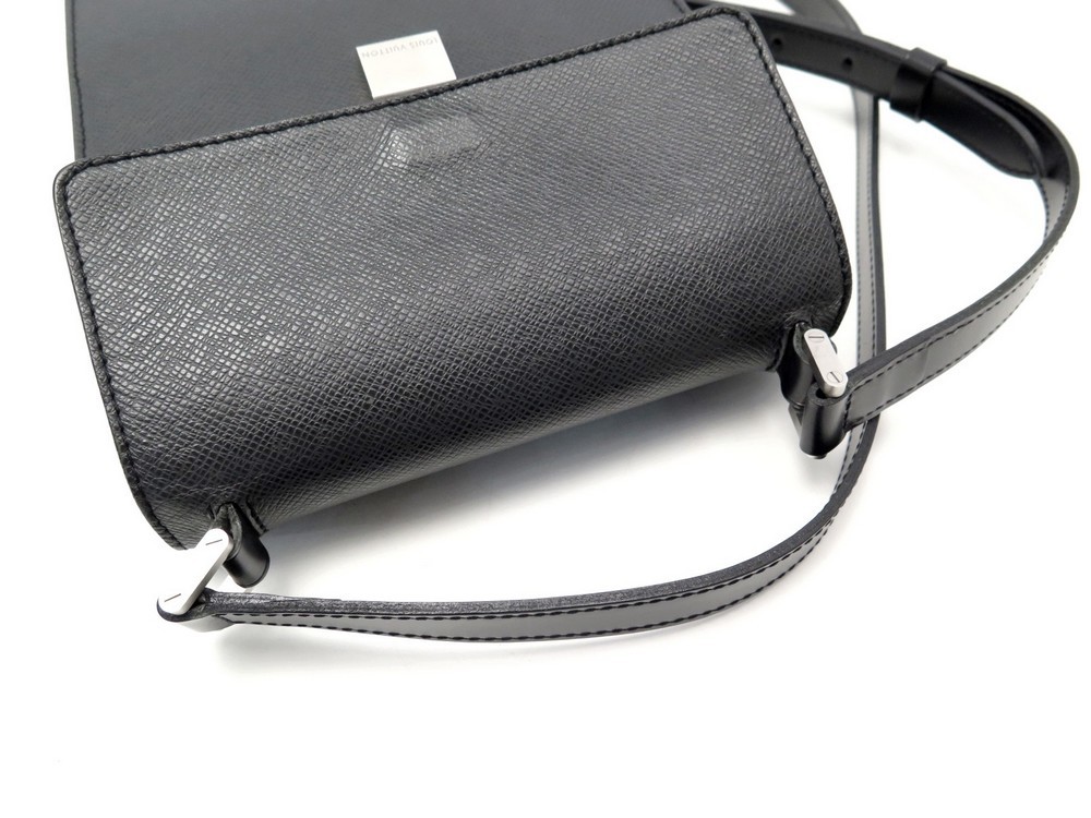 Louis Vuitton - Messenger Melville - Shoulder bag - Catawiki