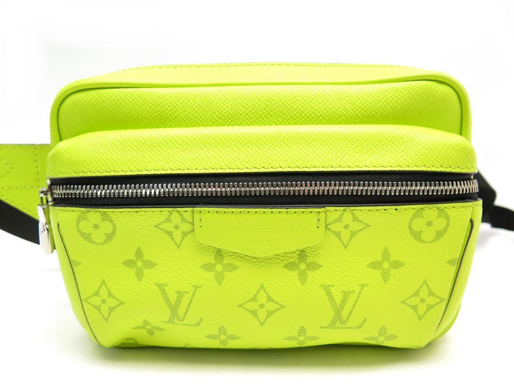 Neuf sacoche LOUIS VUITTON sac ceinture outdoor Authenticite garantie Visible en boutique
