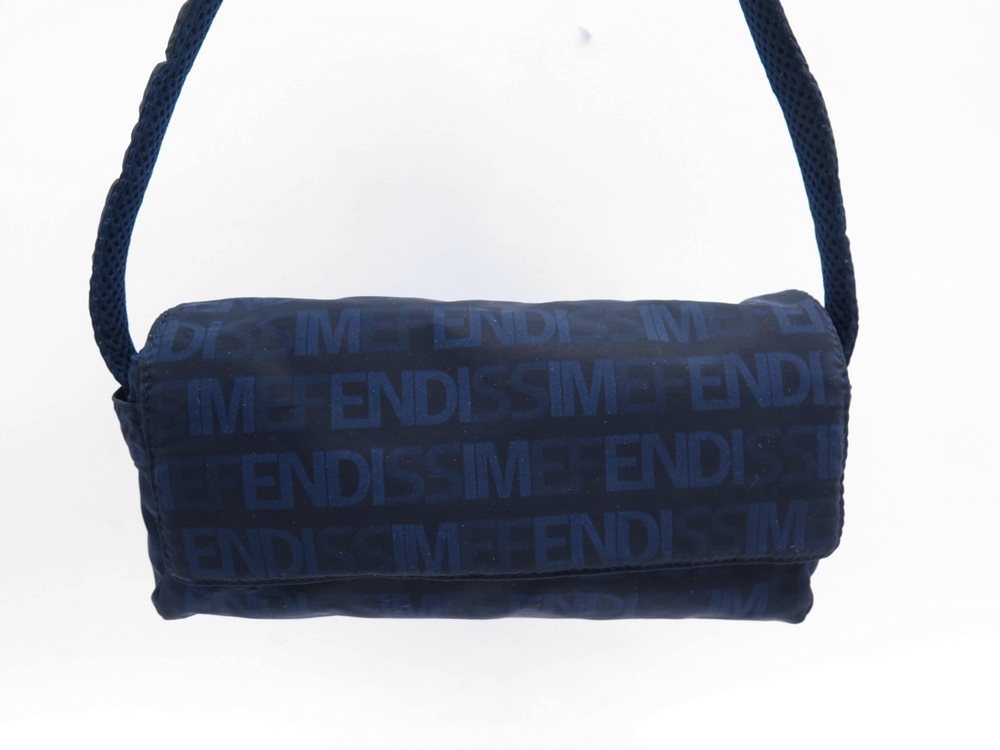 Vintage lot fendi fendissime sac baguette etui Authenticite garantie Visible en boutique